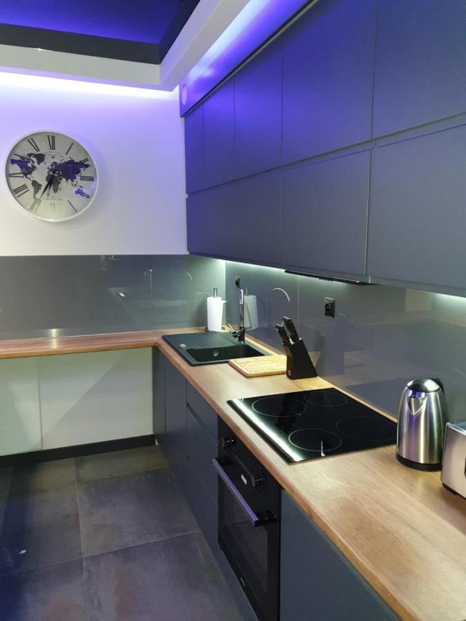 Apartament Skarbowa 1& Parking Leszno  Esterno foto