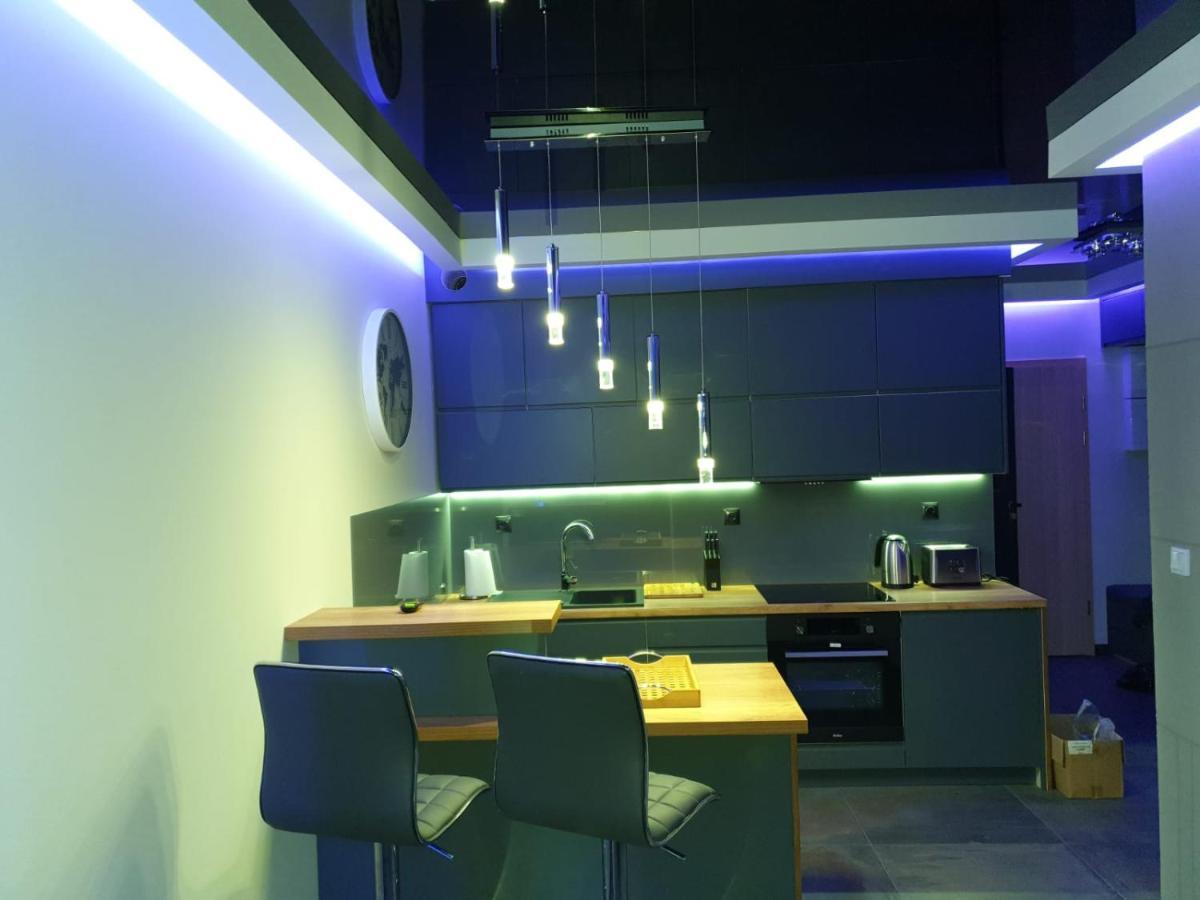 Apartament Skarbowa 1& Parking Leszno  Esterno foto
